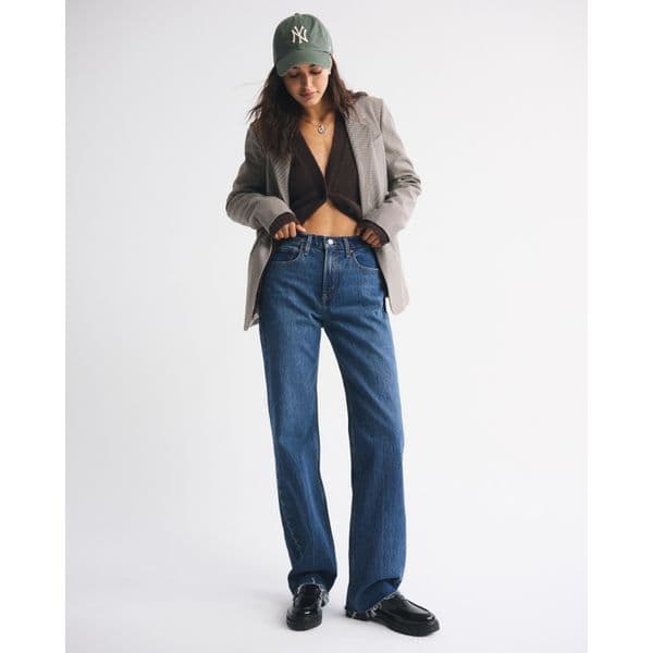 ABERCROMBIE & FITCH | High Rise 90s Relaxed Raw Hem Jean