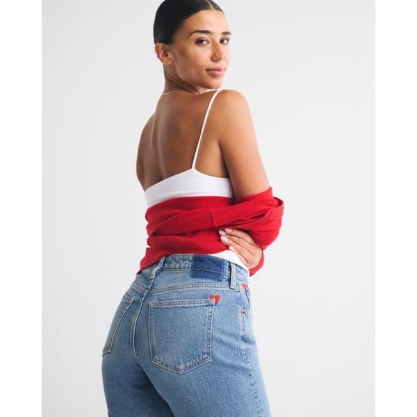 ABERCROMBIE & FITCH | Curve Love High Rise 90s Relaxed Heart Embroidered Jean