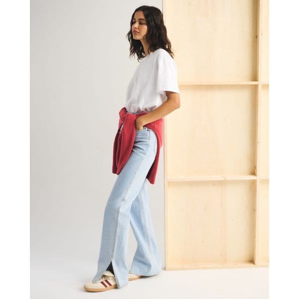 ABERCROMBIE & FITCH | High Rise 90s Relaxed Split-Vent Hem Jean